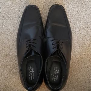 Dress shoes